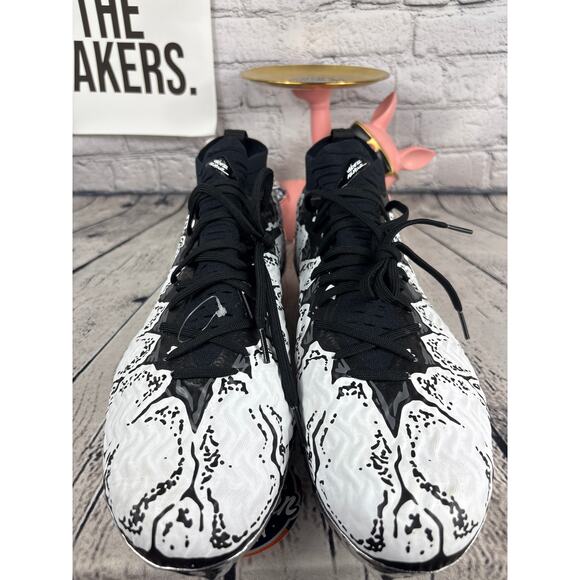 Under Armour Spotlight Pro Football Cleats Men 16 White Black Vides Limited NEW main image 4